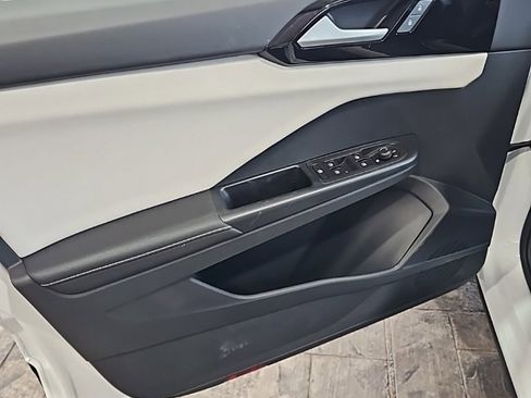 New 2026 Volkswagen Taos S image 25