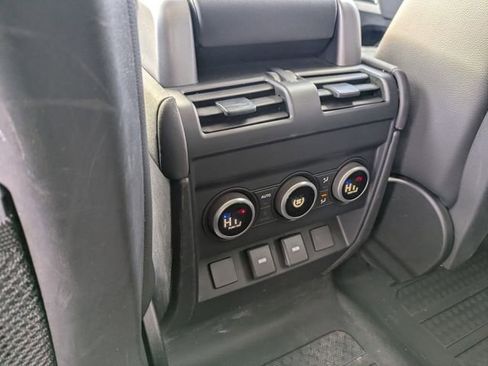 Used 2023 Land Rover Defender 110 SE image 13