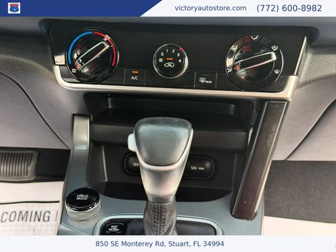 Used 2021 Kia Seltos S FWD image 24