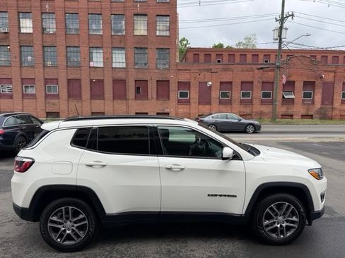 Used 2020 Jeep Compass Latitude AWD/4WD image 4