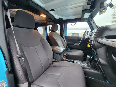 Used 2017 Jeep Wrangler Unlimited Sport w/ Quick Order Package 24S image 40