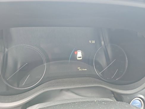 Used 2024 Toyota Sienna Platinum image 22