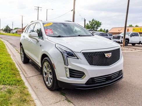 Used 2020 Cadillac XT5 Sportv w/ Platinum Package AWD/4WD image 3