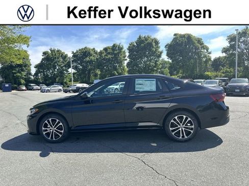 New 2026 Volkswagen Jetta Sport FWD image 2
