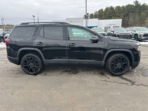 Used 2023 GMC Acadia SLT w/ Elevation Edition image 6