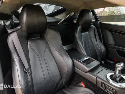 Used 2011 Aston Martin V12 Vantage Coupe image 40