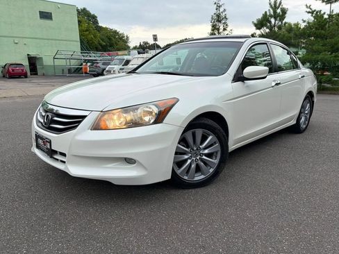 Used 2011 Honda Accord EX-L image 1