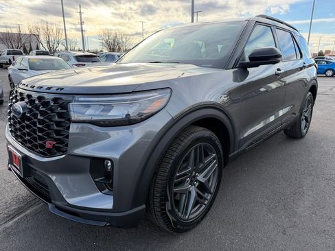 New 2026 Ford Explorer ST w/ Sun And Sound Package image 7