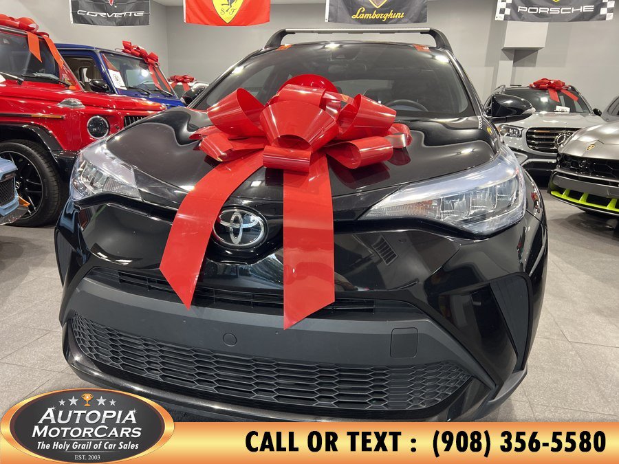 Used 2022 Toyota C-HR XLE FWD image 1