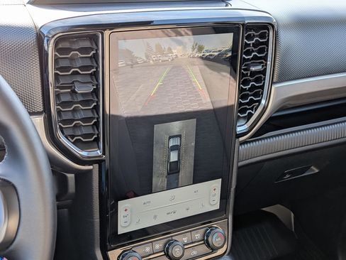 Used 2025 Ford Ranger XLT AWD/4WD image 23