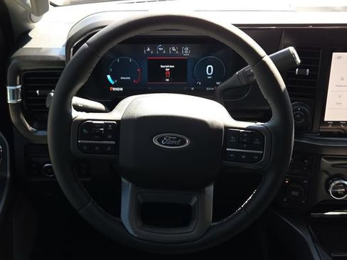 New 2026 Ford F250 Lariat w/ Black Appearance Package AWD/4WD image 15
