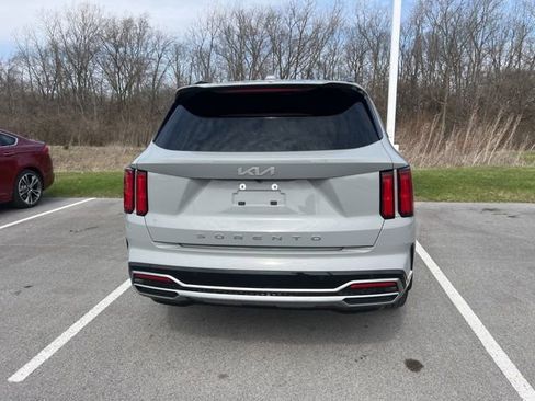 Used 2022 Kia Sorento SX image 12