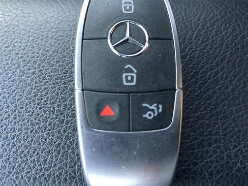 Used 2020 Mercedes-Benz GLE 350 4MATIC image 31