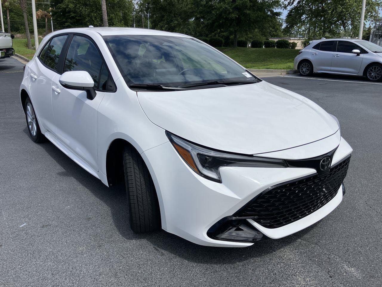 Certified 2025 Toyota Corolla SE FWD image 7
