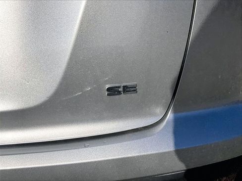 Used 2023 Mitsubishi Eclipse Cross SE image 8