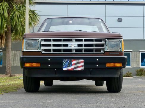 Used 1988 Chevrolet S10 Pickup 2WD Regular Cab image 30