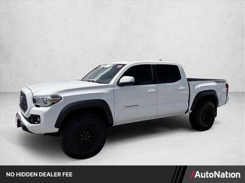 Certified 2019 Toyota Tacoma TRD Off-Road AWD/4WD image 1