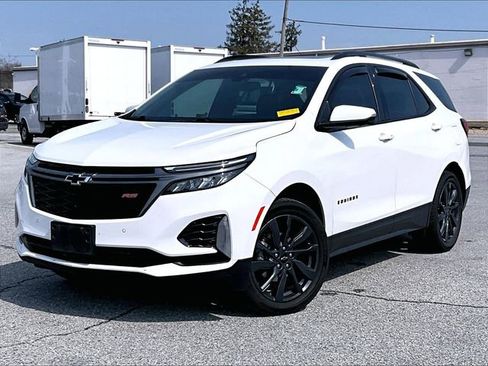 Used 2023 Chevrolet Equinox RS w/ RS Leather Package image 2
