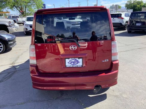 Used 2006 Scion xB FWD image 14