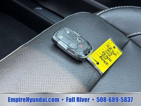 Used 2018 GMC Acadia SLT AWD/4WD image 28