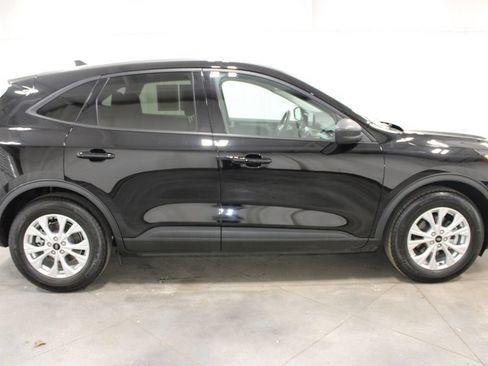 Used 2025 Ford Escape Active FWD image 11