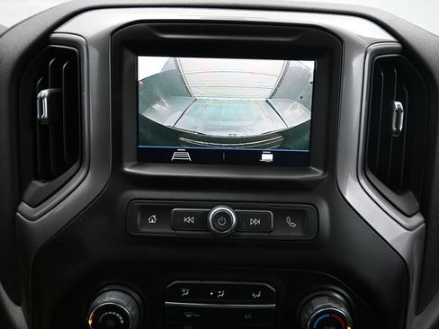 Used 2020 Chevrolet Silverado 1500 Custom w/ Custom Value Package RWD image 21