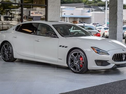 Used 2021 Maserati Quattroporte S GranSport Q4 AWD/4WD image 4