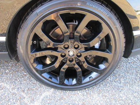 Used 2017 Land Rover Range Rover Supercharged AWD/4WD image 31