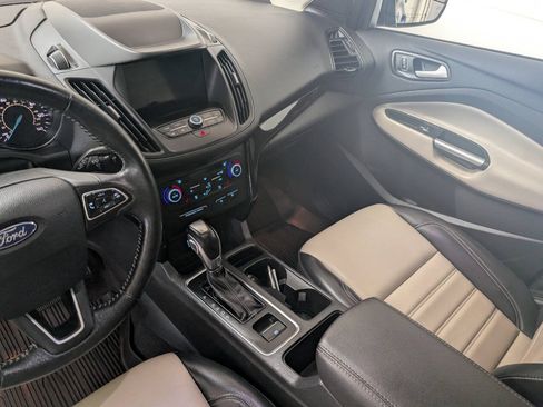 Used 2019 Ford Escape SEL w/ SEL Sport Appearance Package AWD/4WD image 13