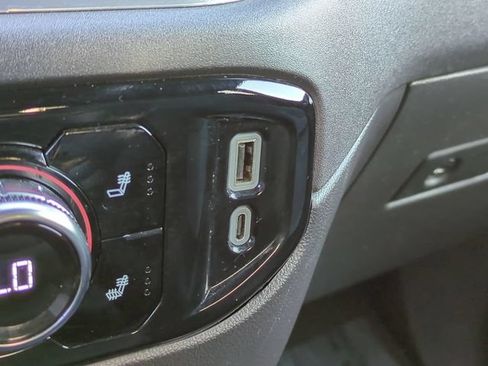 Used 2025 GMC Sierra 1500 SLT RWD image 22