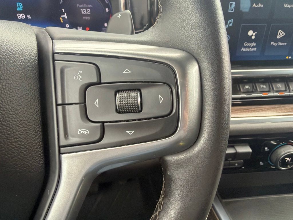 Used 2024 Chevrolet Silverado 1500 LT w/ Z71 Off-Road Package AWD/4WD image 11