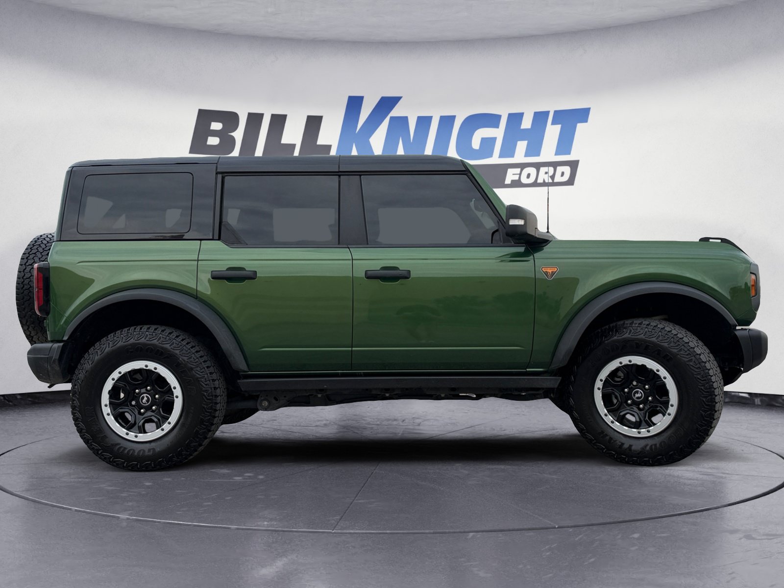 Used 2025 Ford Bronco Badlands AWD/4WD image 6