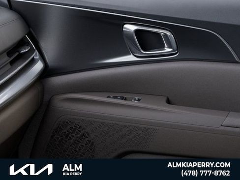 New 2026 Kia Carnival FWD image 25