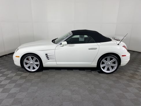 Used 2005 Chrysler Crossfire Limited RWD image 7