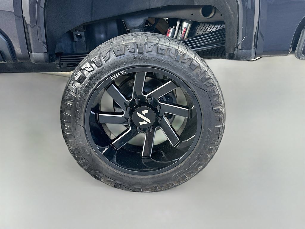 Used 2024 GMC Sierra 2500 Denali Ultimate AWD/4WD image 34