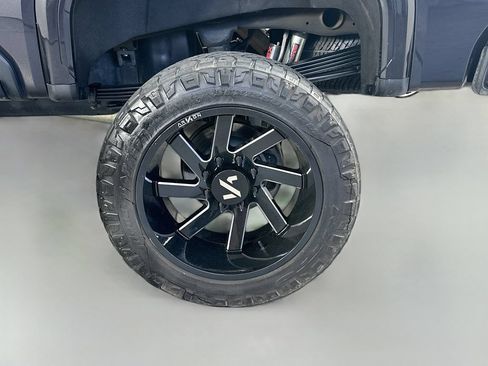 Used 2024 GMC Sierra 2500 Denali Ultimate AWD/4WD image 34