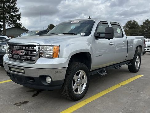 Used 2012 GMC Sierra 2500 SLT w/ Suspension Package, Off-Road image 2