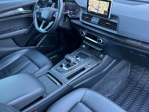 Used 2020 Audi Q5 2.0T Premium Plus w/ Premium Plus Package image 17