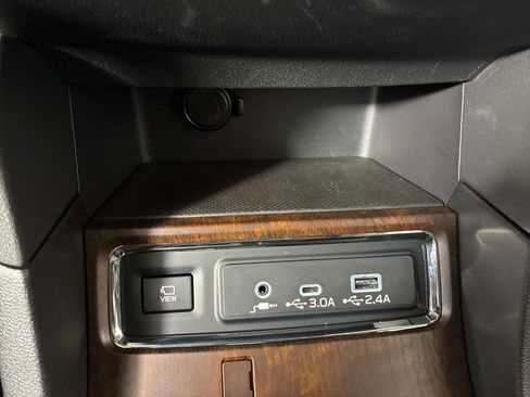 Certified 2025 Subaru Ascent Touring w/ Popular Package #1 image 22