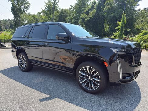 Used 2023 Cadillac Escalade Sport w/ Touring Package AWD/4WD image 4