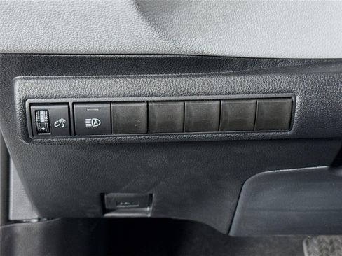Used 2026 Toyota Corolla SE FWD image 11