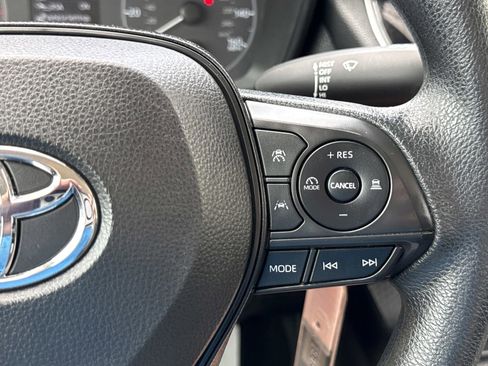 Used 2024 Toyota Corolla LE FWD image 20
