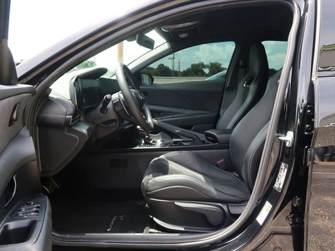 Used 2025 Hyundai Elantra N FWD image 16