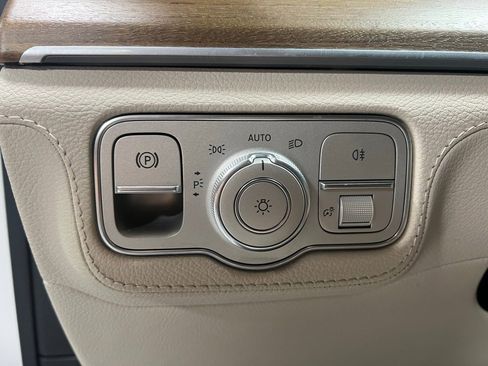 Used 2023 Mercedes-Benz GLE 350 4MATIC image 19