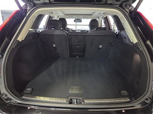 Certified 2025 Volvo XC60 B5 Plus image 19