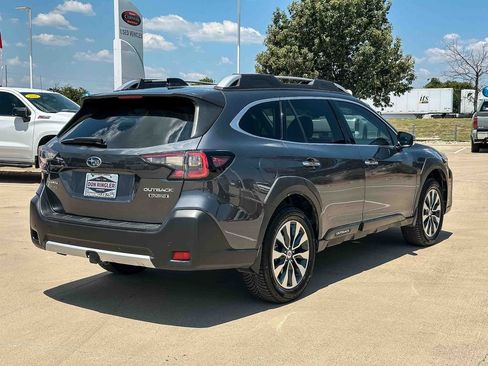 Used 2024 Subaru Outback Touring AWD/4WD image 3