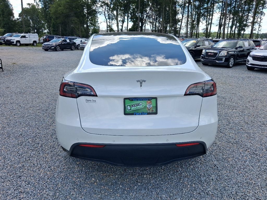 Used 2021 Tesla Model Y Long Range AWD/4WD image 18