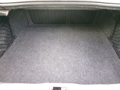 Used 2009 Saturn Aura XR image 28