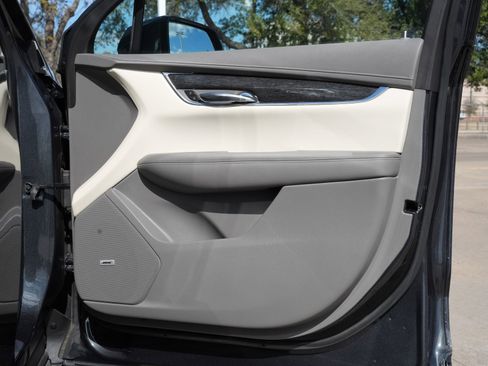 Certified 2022 Cadillac XT6 Premium Luxury w/ Technology Package image 29