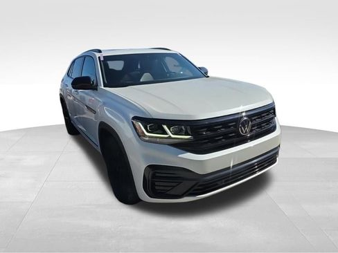 Certified 2023 Volkswagen Atlas Cross Sport SEL R-Line AWD/4WD image 3